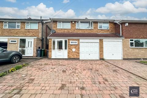Lilac Avenue, Streetly, Sutton... 3 bed semi