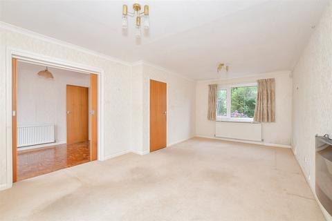 Maplehurst Road, Chichester PO19 4 bed detached house for sale