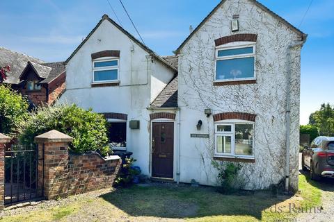 Mill Lane, Crewe CW3 3 bed detached house for sale