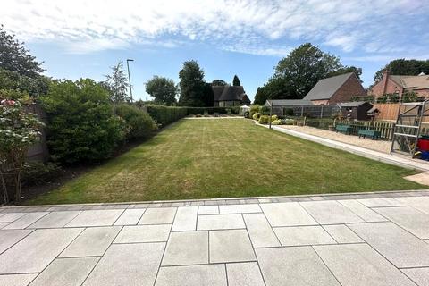 Loughborough Road, Thringstone... 3 bed detached bungalow for sale