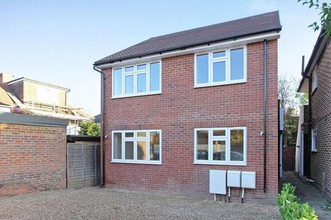 Runnymede, Colliers Wood SW19 2 bed apartment for sale