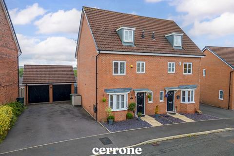 Dovecote Close, Redditch B97 4 bed semi