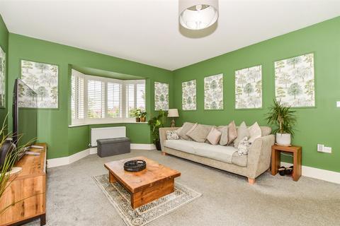 Norton Close, Tonbridge TN12 4 bed detached house for sale