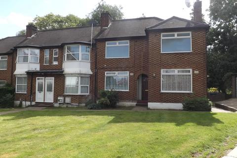 Brook Lodge, Brook Avenue, Edgware HA8 2 bed maisonette for sale
