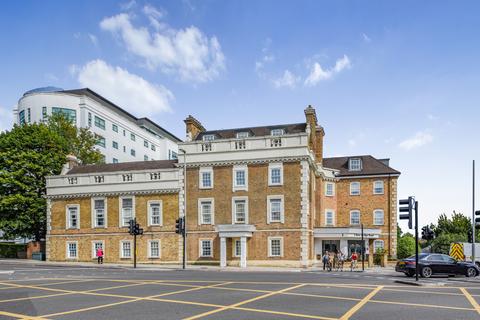 Kew Bridge Road, Brentford TW8 3 bed apartment for sale