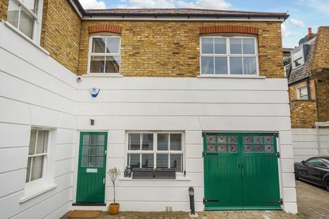 West Hill, London, SW18 2 bed semi