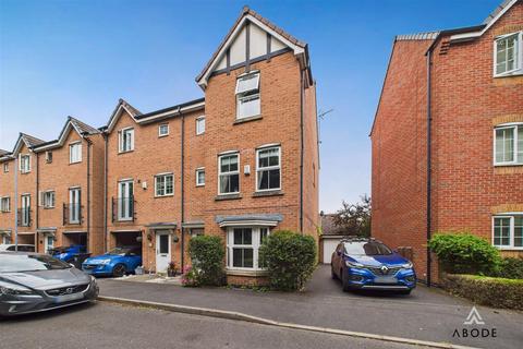 Clough Drive, Burton On Trent DE14 5 bed semi