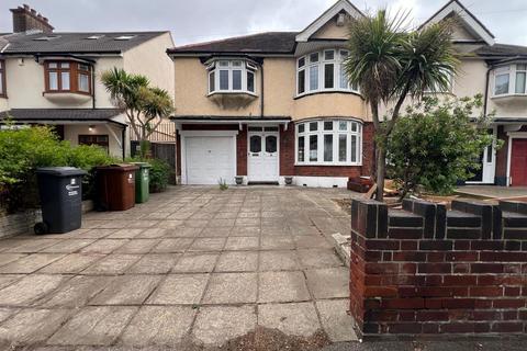 Upney Lane, Barking 4 bed house for sale