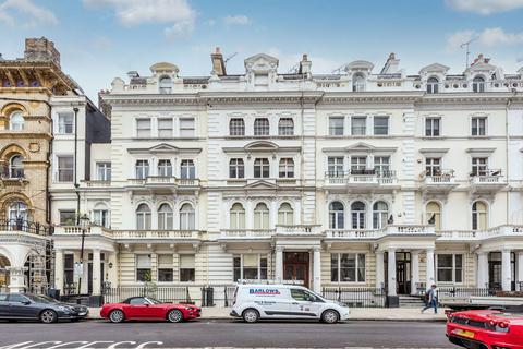 Queens Gate Terrace, South... 2 bed flat for sale