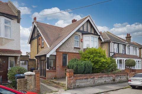 Walmsley Road, Broadstairs, CT10 3 bed detached house for sale