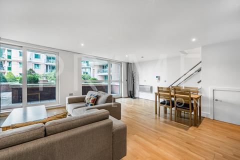 Drake House, St George Wharf, Vauxhall 2 bed apartment for sale