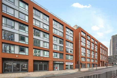 High Street, London, E15 2 bed flat for sale
