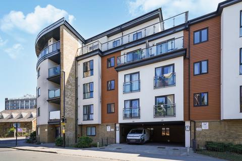Oakfield Road, Croydon, CR0 2 bed apartment for sale
