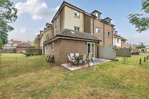 Westley Grove, Hampshire PO14 1 bed flat for sale