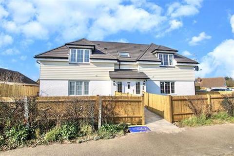Hunters House,  Hunters Forstal Road... 2 bed apartment for sale