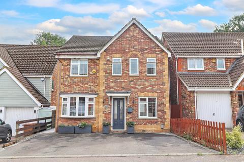 Thirlmere, Stevenage, Hertfordshire, SG1 4 bed detached house for sale