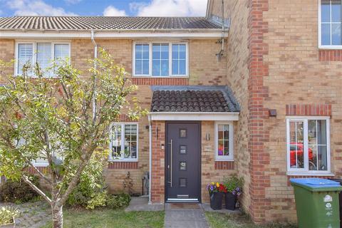 Linnet Close, Littlehampton, West Sussex 2 bed terraced house for sale
