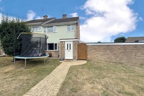 Bartons Drive, Hampshire GU46 3 bed semi