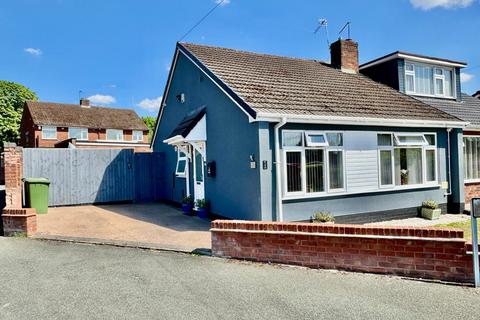 Johnson Avenue, Wolverhampton, WV11 2 bed semi