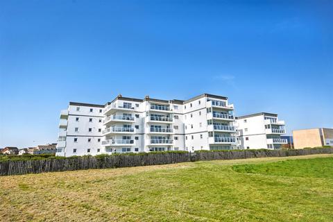Royal Parade, Eastbourne 2 bed flat for sale