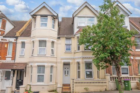 Victoria Road, Folkestone, CT19 5 bed terraced house for sale