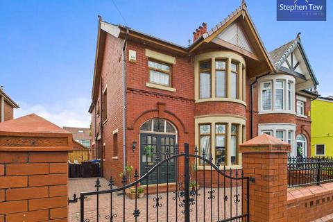 Calder Road, Blackpool, FY2 4 bed semi