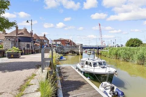 Upper Strand Street, Sandwich CT13 2 bed character property for sale