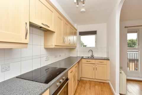 Sapphire House, Maidstone ME14 2 bed flat for sale