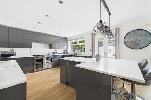 Bartrams, Welton 5 bed detached house for sale