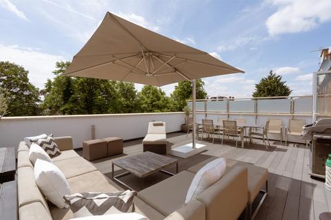 Cleve Road, South Hampstead, London, NW6 2 bed apartment for sale