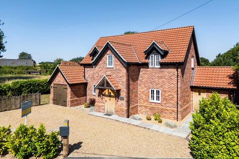 Pages Lane, Saham Toney 4 bed detached house for sale