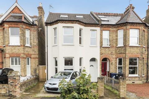 Coldershaw Road, London W13 2 bed maisonette for sale