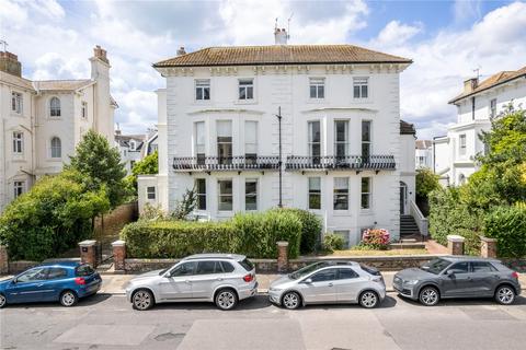 Medina Villas, Hove, East Sussex, BN3 2 bed apartment for sale