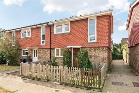 Britannia Road, Surbiton 2 bed end of terrace house for sale
