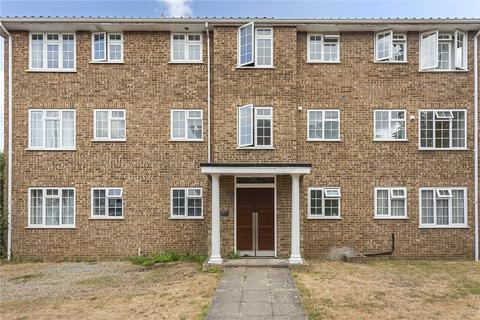 Robin Way, Staines