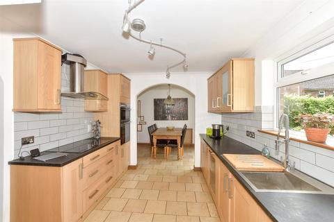 Princess Margaret Road, Rudgwick RH12 3 bed semi