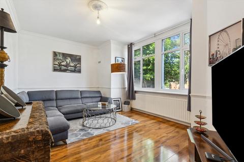 Ellesmere Road, London, W4 2 bed flat for sale