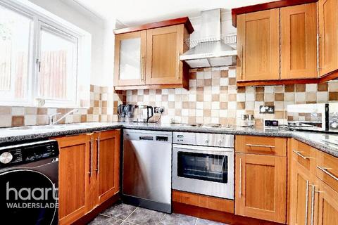 Brenzett Close, Chatham 3 bed end of terrace house for sale