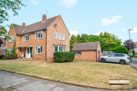 Woodley Road, Orpington 3 bed semi