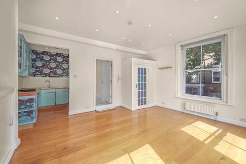 Newington Green Road, Islington, London 1 bed flat for sale