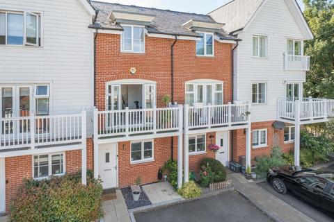 High Wycombe,  Buckinghamshire,  HP11 4 bed townhouse for sale