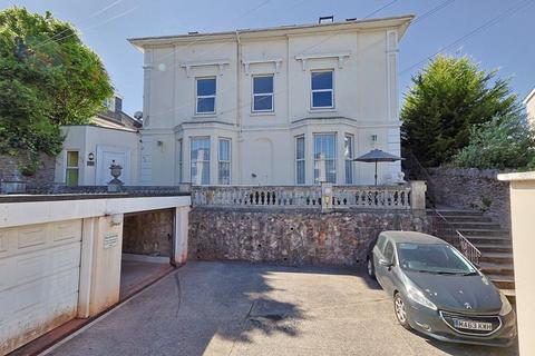 NEW ROAD, BRIXHAM 1 bed apartment for sale
