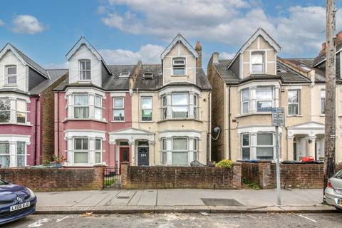 South Norwood SE25 2 bed flat for sale