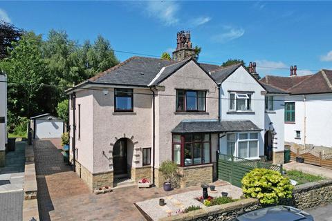 Manor Road, Keighley, West Yorkshire... 3 bed semi