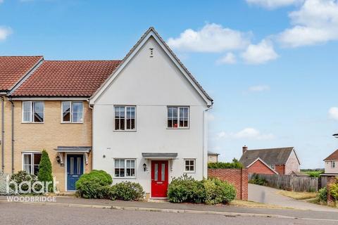 Morris Road, Wickham Market 3 bed end of terrace house for sale