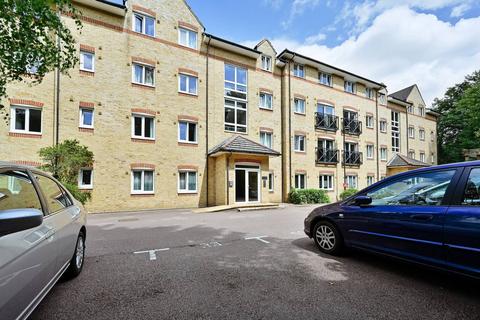 Malin Court, Hardngs Close, Hemel... 2 bed flat for sale