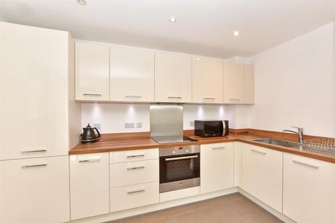 Westwood Drive, Canterbury, Kent 2 bed flat for sale