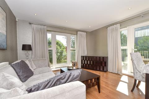Westwood Drive, Canterbury CT2 2 bed flat for sale