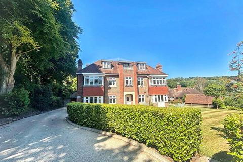 Carlisle Road, Eastbourne 2 bed flat for sale