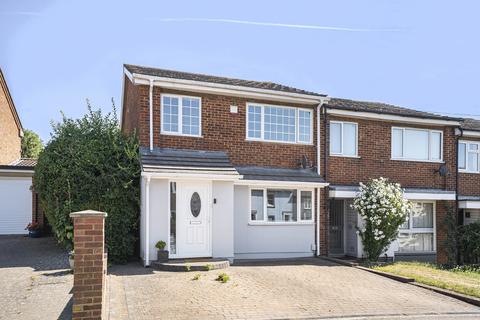 High Street, London Colney, AL2 3 bed end of terrace house for sale
